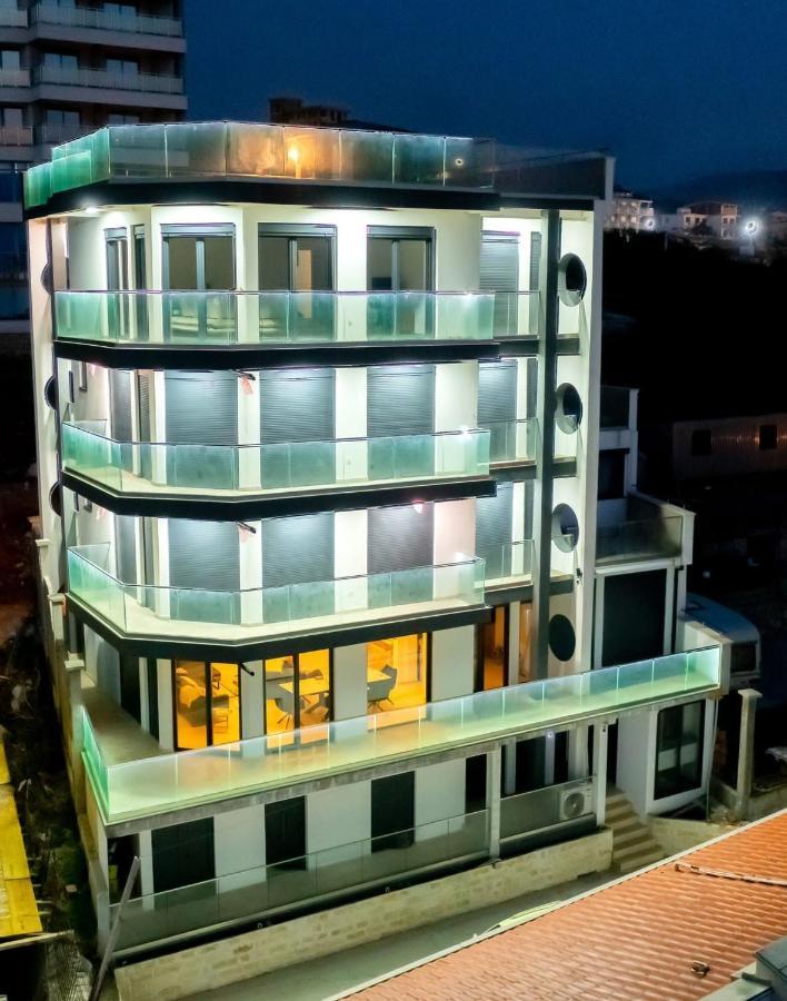 Villa Blue Bay Добра вода Екстериор снимка