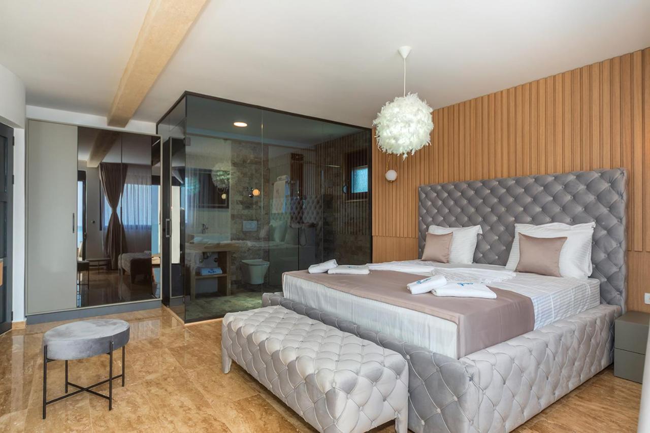 Villa Blue Bay Добра вода Екстериор снимка