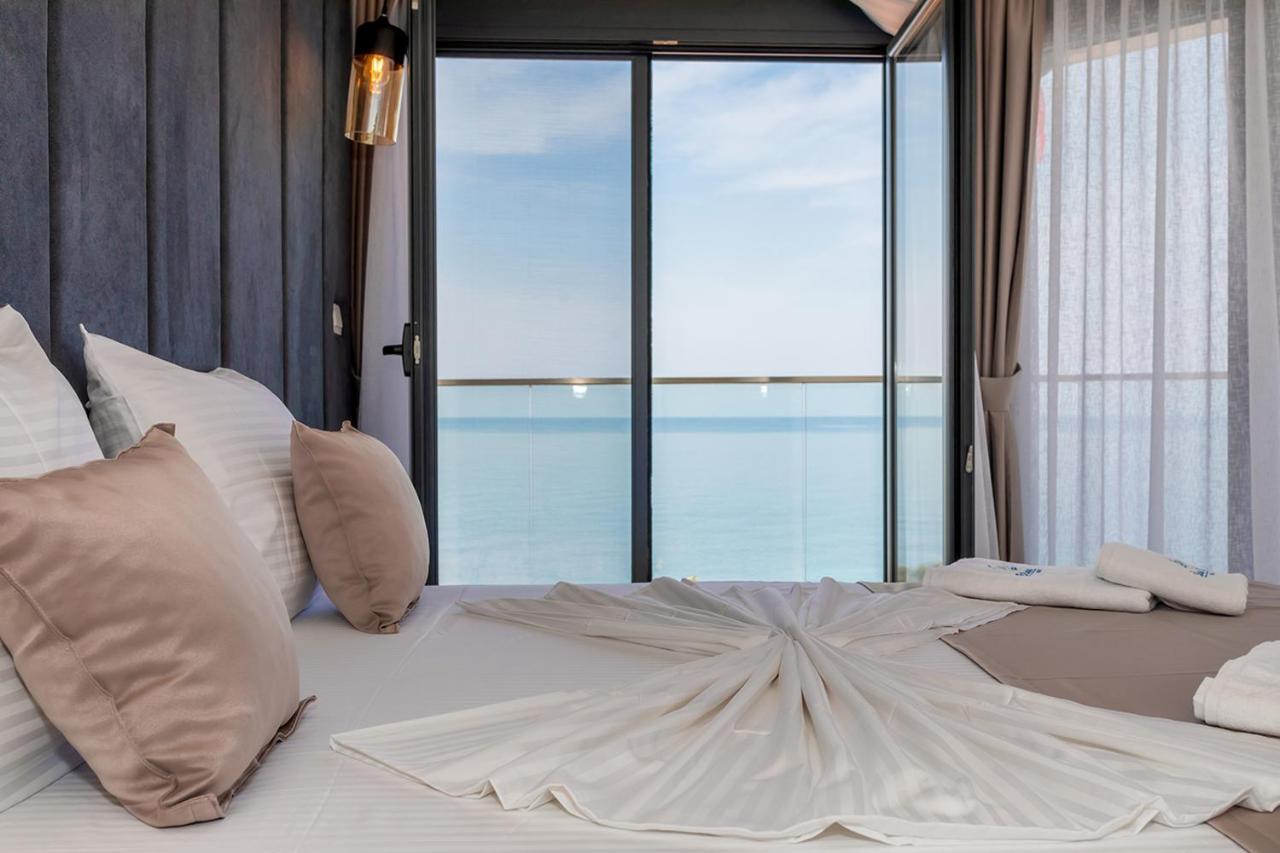 Villa Blue Bay Добра вода Екстериор снимка