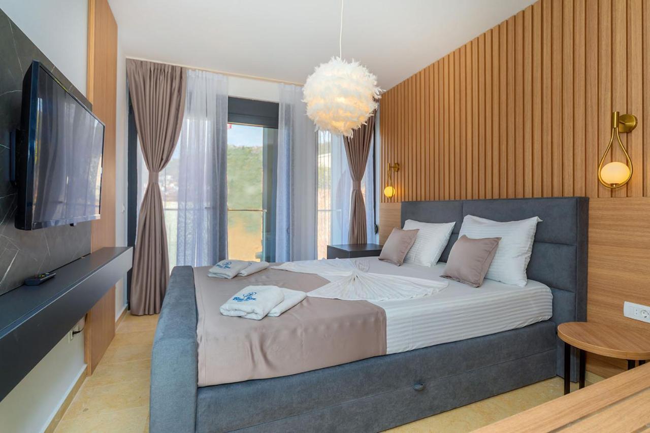Villa Blue Bay Добра вода Екстериор снимка