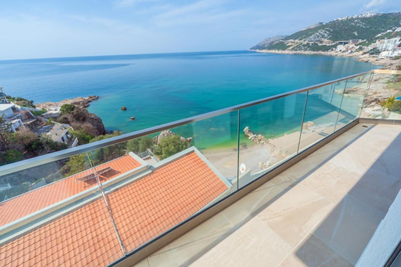 Villa Blue Bay Добра вода Екстериор снимка