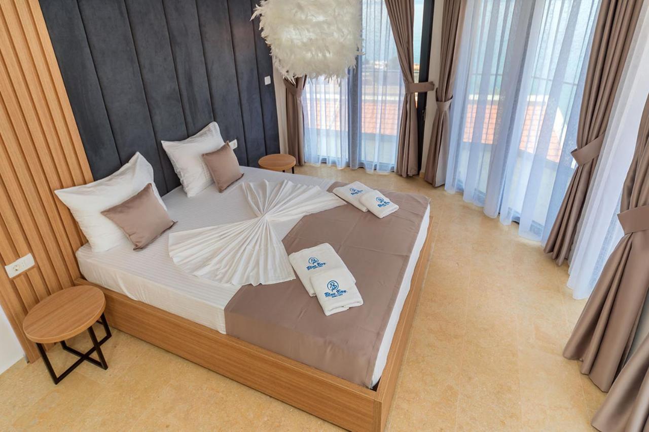 Villa Blue Bay Добра вода Екстериор снимка