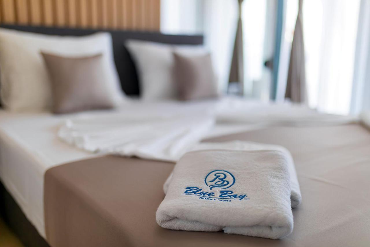 Villa Blue Bay Добра вода Екстериор снимка